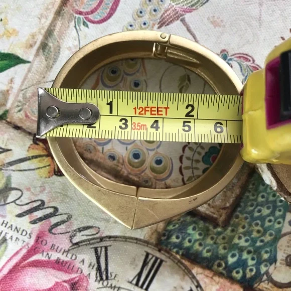 Matte Gold Hamptons Beach Vibe Bracelet - Picture 8 of 15